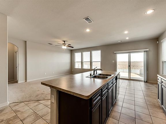 2nd image of 5080 Royal Springs Dr