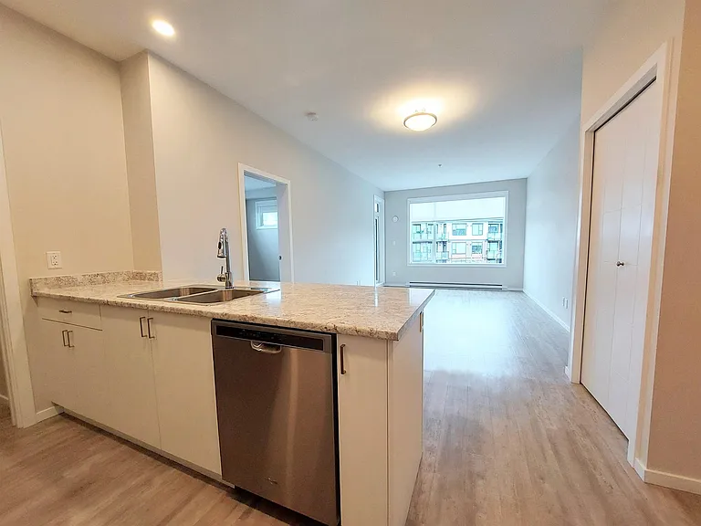 665 Redington Ave #208 — Photo 16