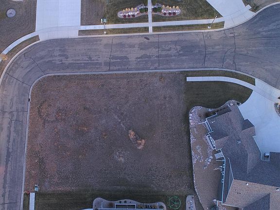4th image of 113 Aspen Ln