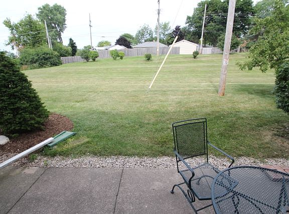 4th image of 1355 Josephine St