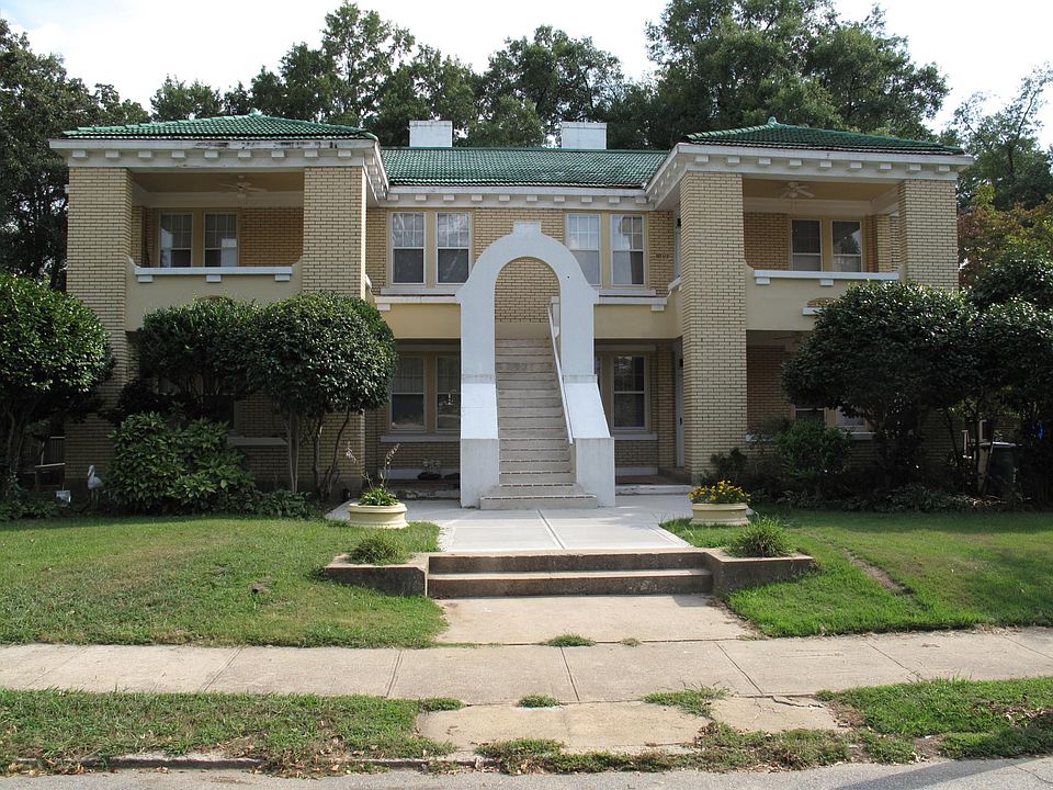 1st image of 197 1/2 W Hampton Ave