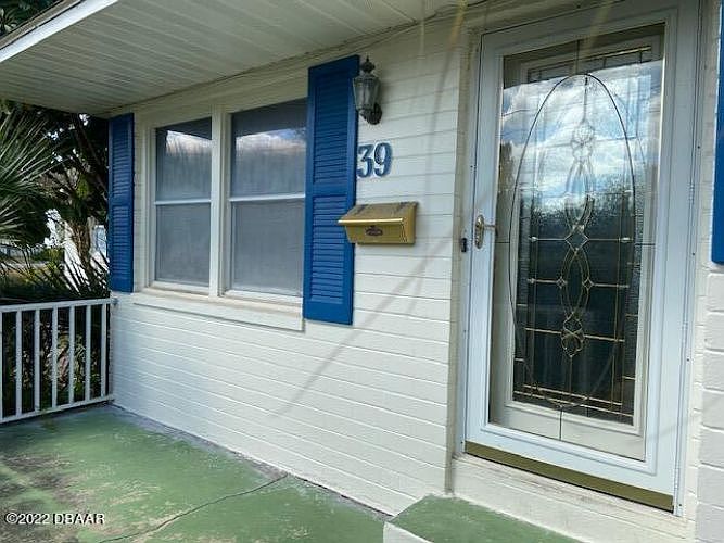 1st image of 39 River Beach Dr