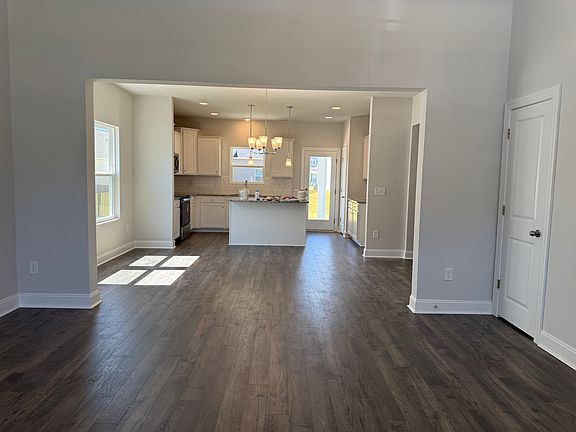 3rd image of 1074 Rosefield Way NW