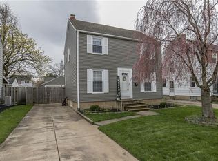 318 Monroe Ave, Cuyahoga Falls, OH 44221