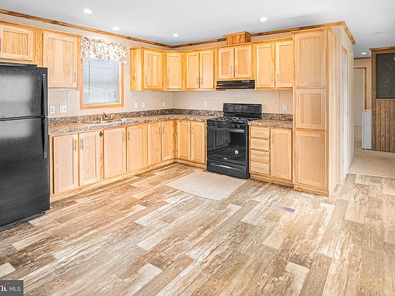 4th image of 606 Dogwood Dr