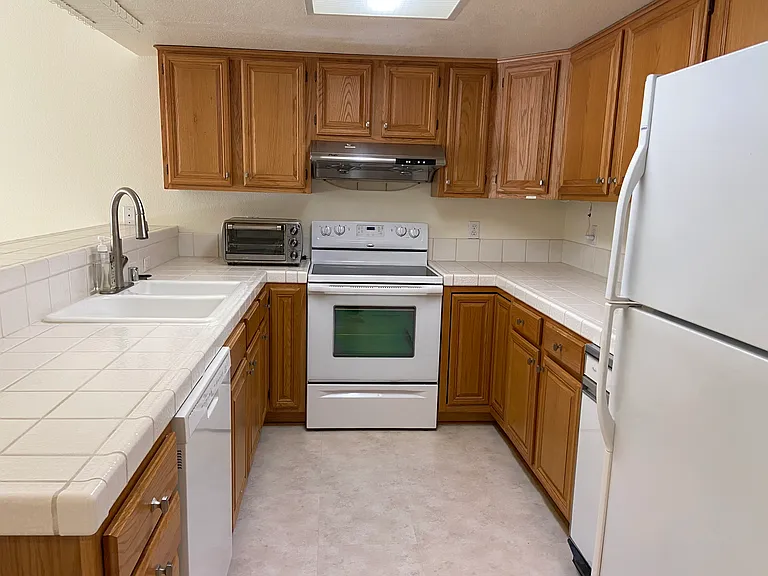 105 Stone Pine Ln — Photo 7