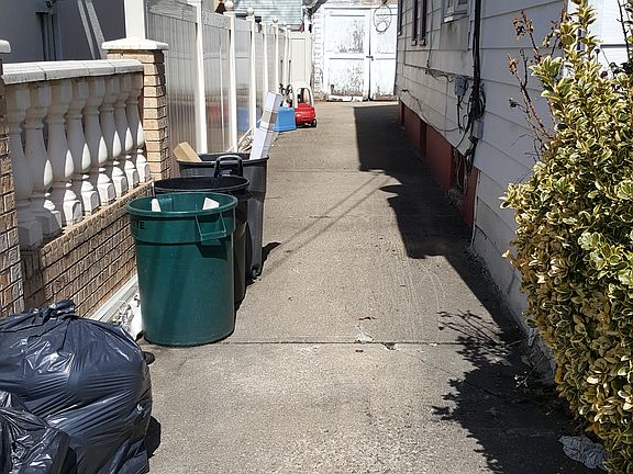 2nd image of 211-22 112 Ave