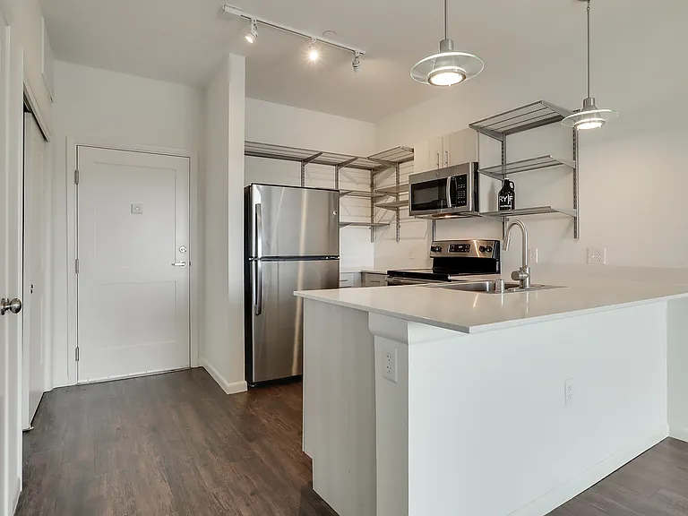 No vacancies, ask to be wait-listed. 9 Rail-Runner units (3 on each floor), named "Red River" in virtual tour.
