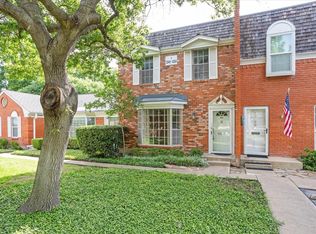 1343 Roaring Springs Rd, Fort Worth, TX 76114