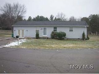 2nd image of 125 Pine Dr