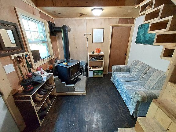 3rd image of 622 Byers Ave