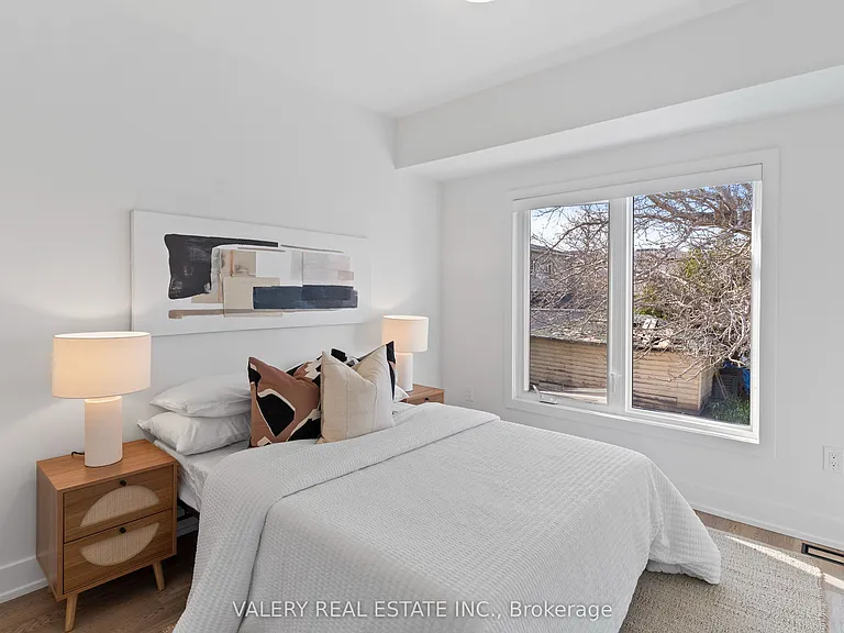 15 Acorn Ave #5 — Photo 33
