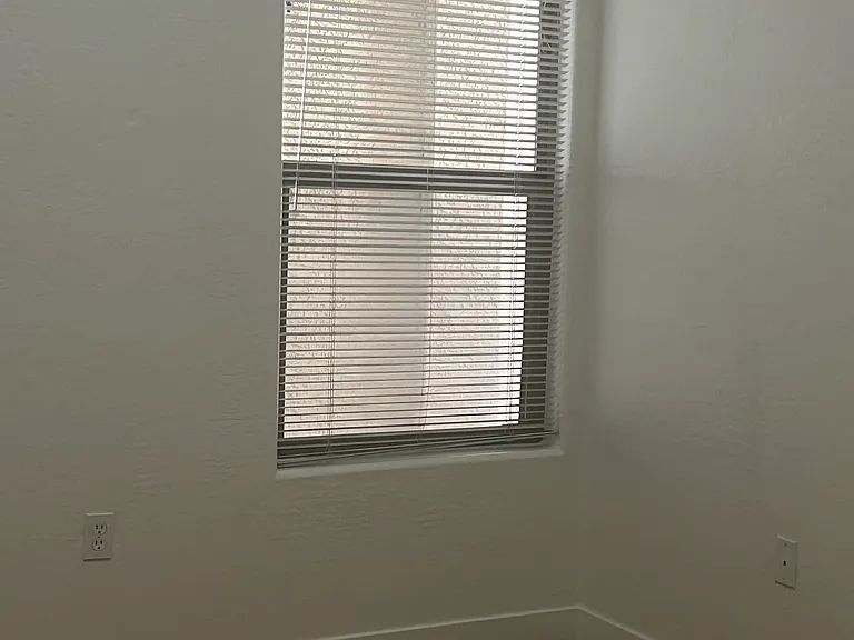 525 N Miller Rd #120 — Photo 13