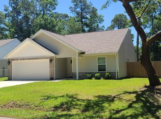 6123 Beach St, Ocean Springs, MS 39564