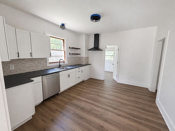 2nd image of 45 Laurel Ave