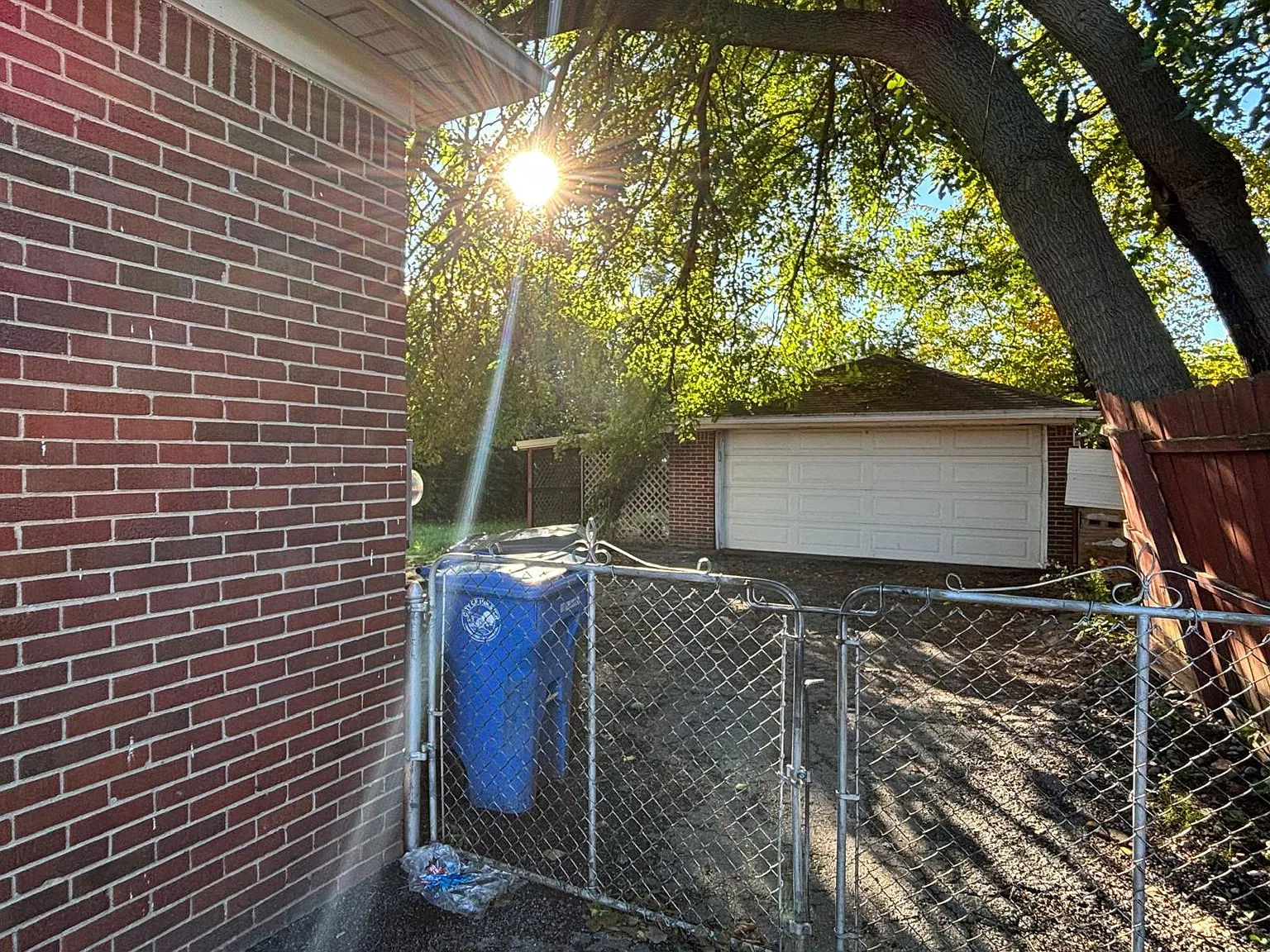 3 bed, 995 sqft, $1,250 — Photo 4