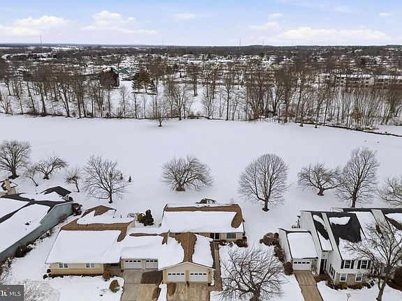 2nd image of 491 B Delair Rd