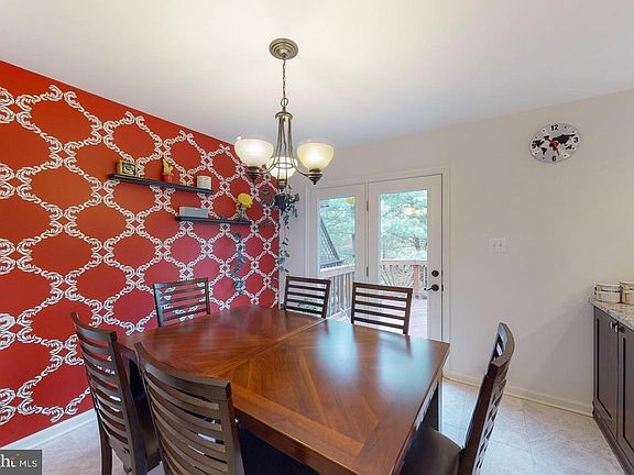 5th image of 7422 Gadsby Sq