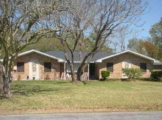 4700 Gulf Ave, Groves, TX 77619