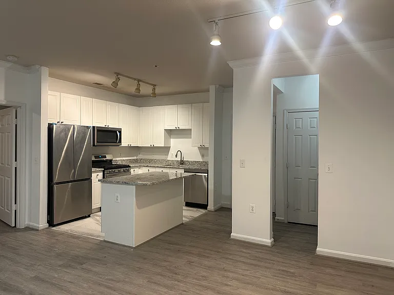 2791 Centerboro Dr #186 — Photo 8