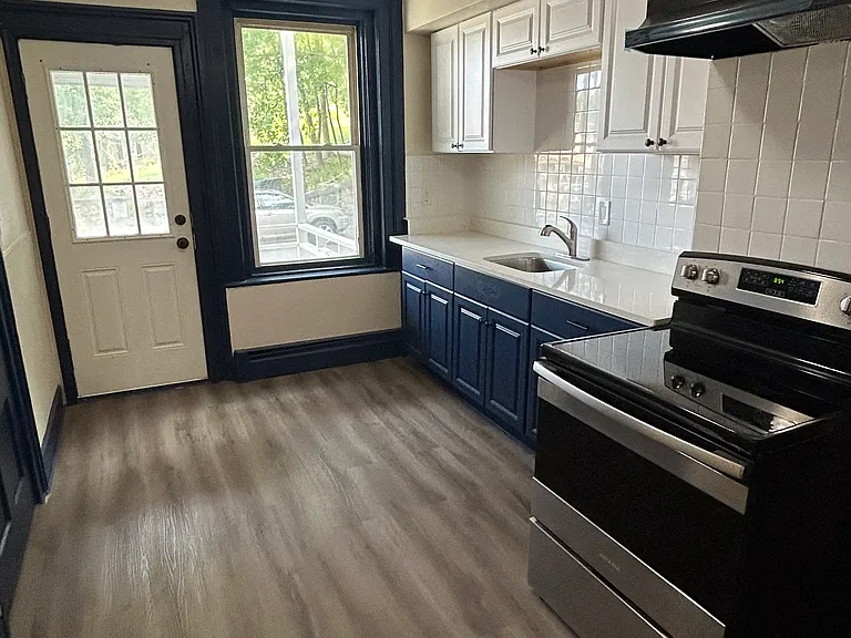 55 Green St #2 — Photo 1