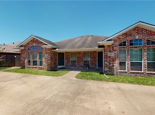 1007 Sun Meadow Ct, College Station, TX 77845