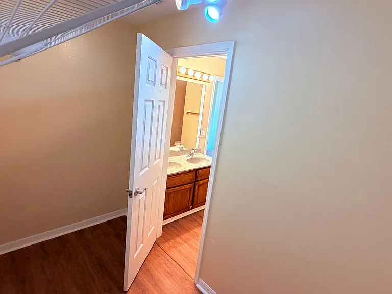 20515 Macon Pkwy — Photo 23