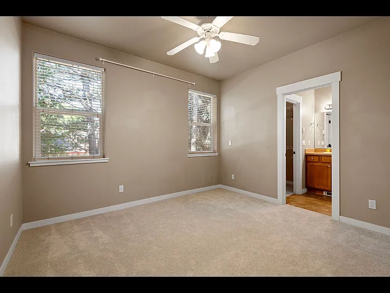2302 NE Mary Rose Pl #1 — Photo 12