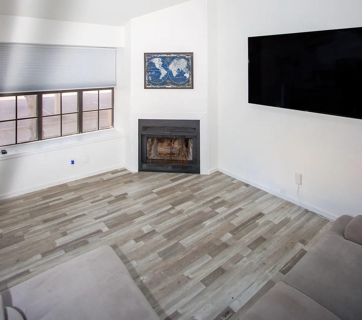 Building Photo - 5704 E Aire Libre Ave