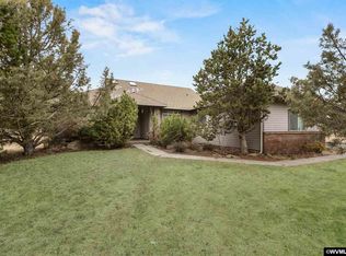 1385 Harrier Ct, Redmond, OR 97756