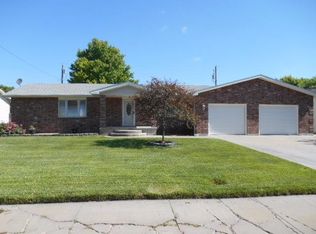 2932 28th St, Great Bend, KS 67530