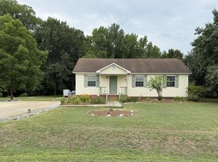 3805 Manor Dr, Clayton, NC 27520