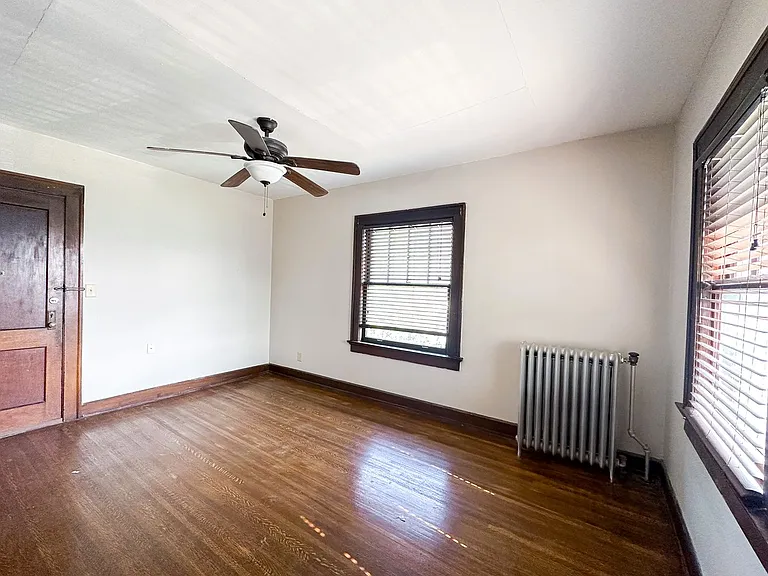 5819 E Washington St #8 — Photo 6