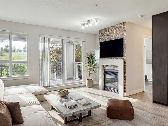 3rd image of 35 E Richard Ct SW #245