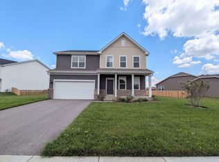418 Fairway Ln, Sycamore, IL 60178