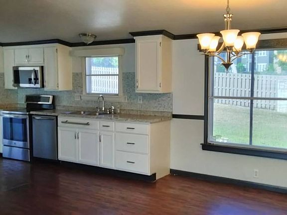 3rd image of 7460 Kitty Hawk Rd #2