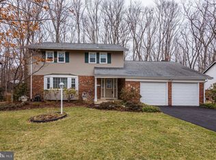 6109 Sherborn Ln, Springfield, VA 22152
