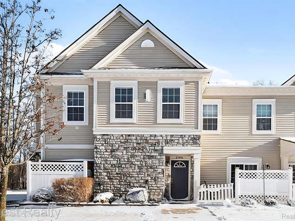 1st image of 25965 Maritime Cir S #330