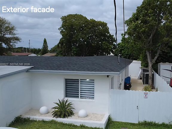 5th image of 26610 SW 138th Ave