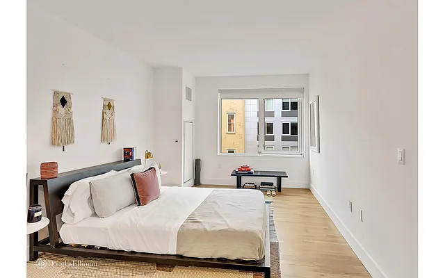 Rented by Douglas Elliman | media 4