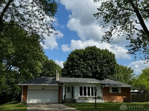 1036 Wyburn Way, Dayton, OH 45430