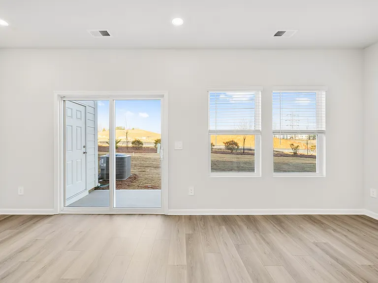 4110 County Down Ave — Photo 6