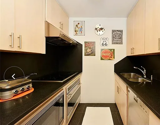 Rented by Domus Realty | media 6