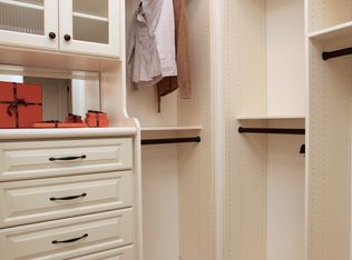 138 Azalea Dr, Mountain View, CA 94041