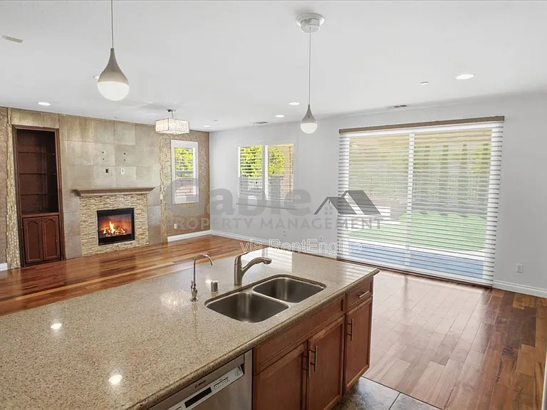 28625 Stonegate Ct — Photo 4