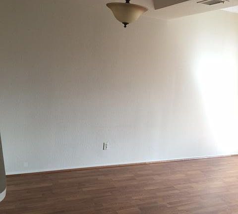 4th image of 3921 W Ivanhoe St Unit 177