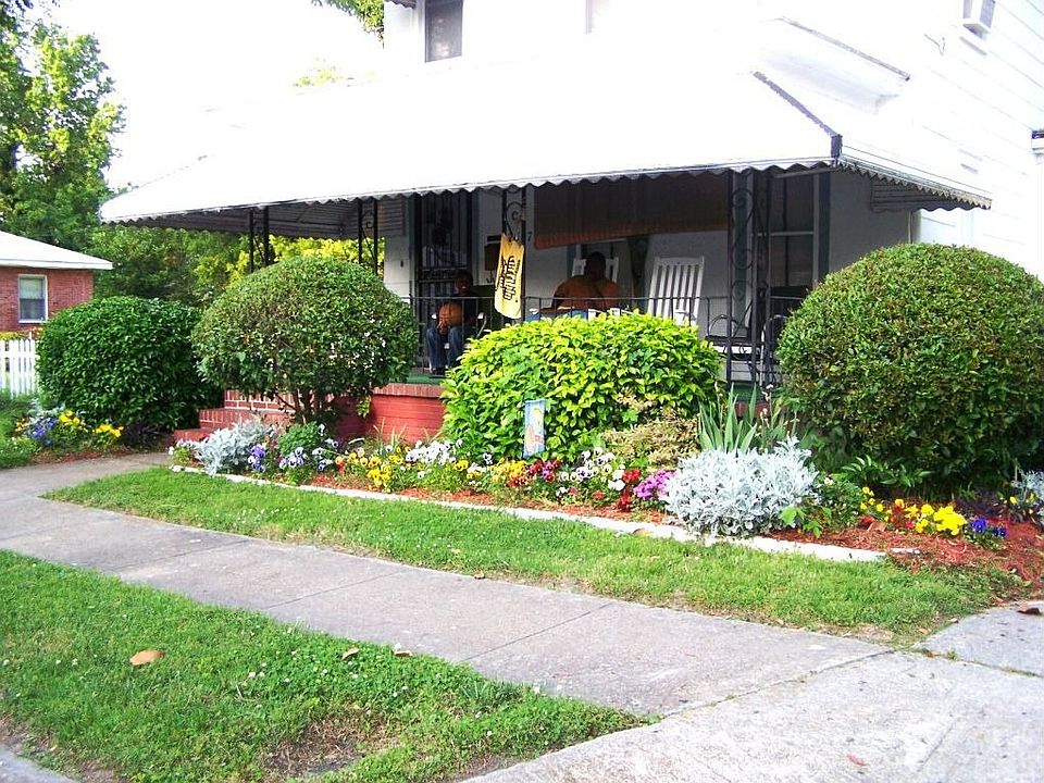 1st image of 2407 Des Moines Ave