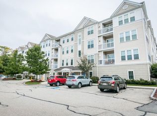 53 Bartlett Way #105, Waltham, MA 02452