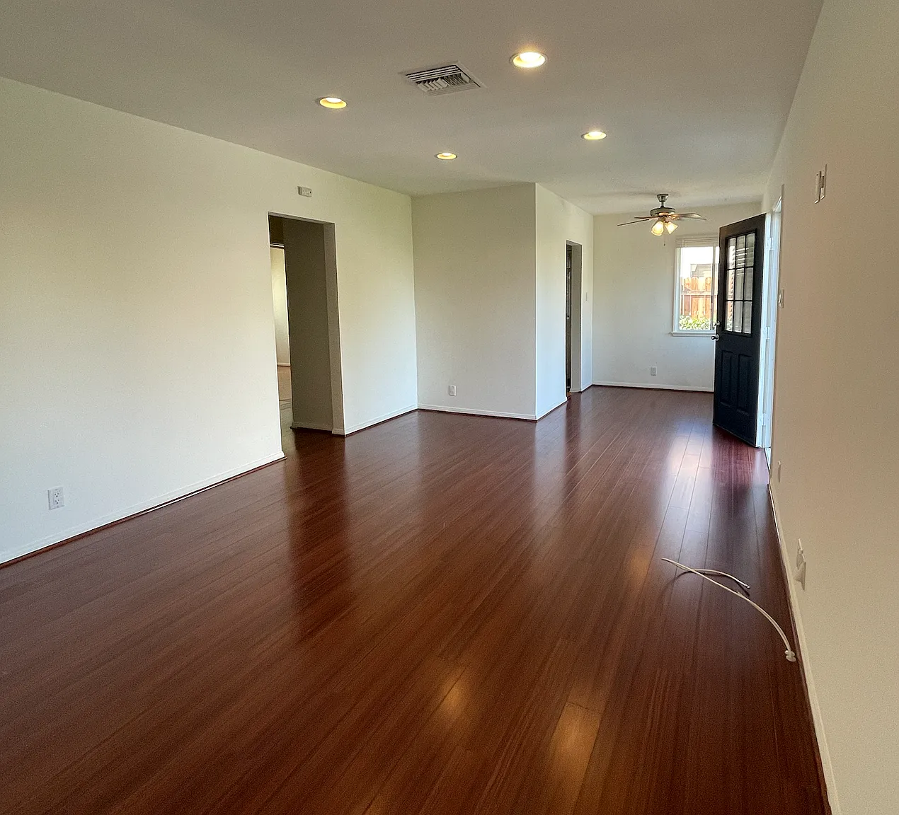 2 bed, 800 sqft, $2,395 — Photo 3