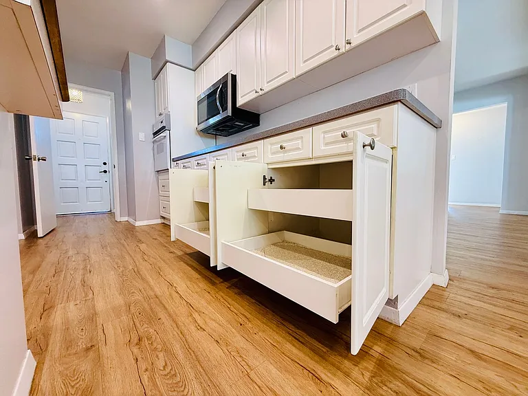 1208 Buehler Dr — Photo 16
